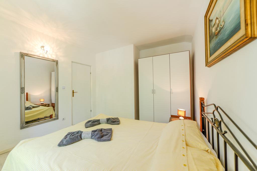 Charming House On The And Deluxe Appartement