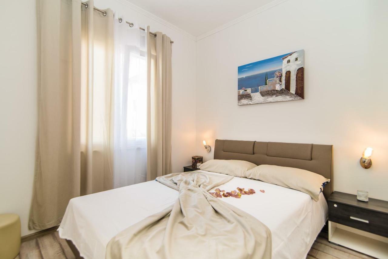 Charming House On The And Deluxe Appartement Pula