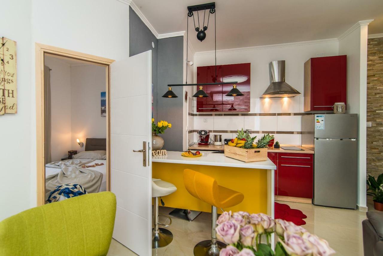 Charming House On The And Deluxe