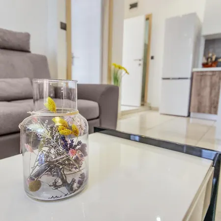 Charming House On The Beach And Deluxe Apartment Pula Room photo