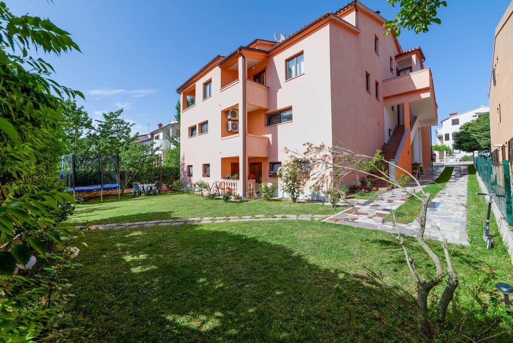 Charming House On The And Deluxe * Pola